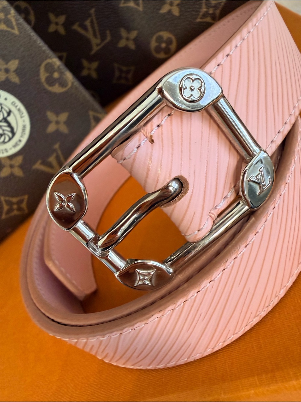Louis Vuitton Pink Epi Belt - Picture 6 of 9
